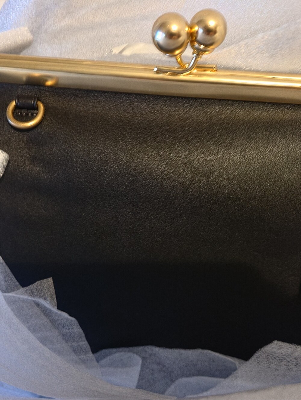 Handbag - Picture 9 of 12